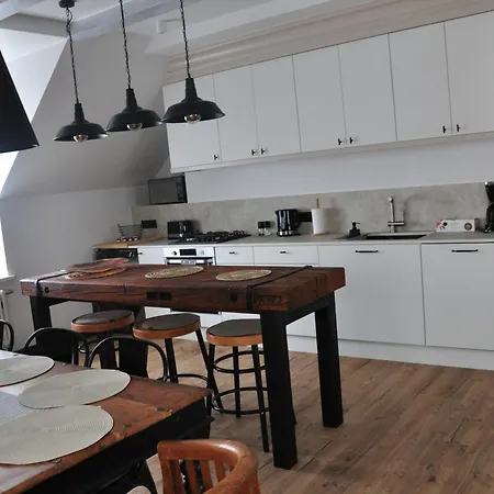 Mazowiecka 3 Apartamento *